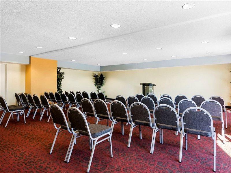 Quality Inn Phenix City Columbus Exteriör bild