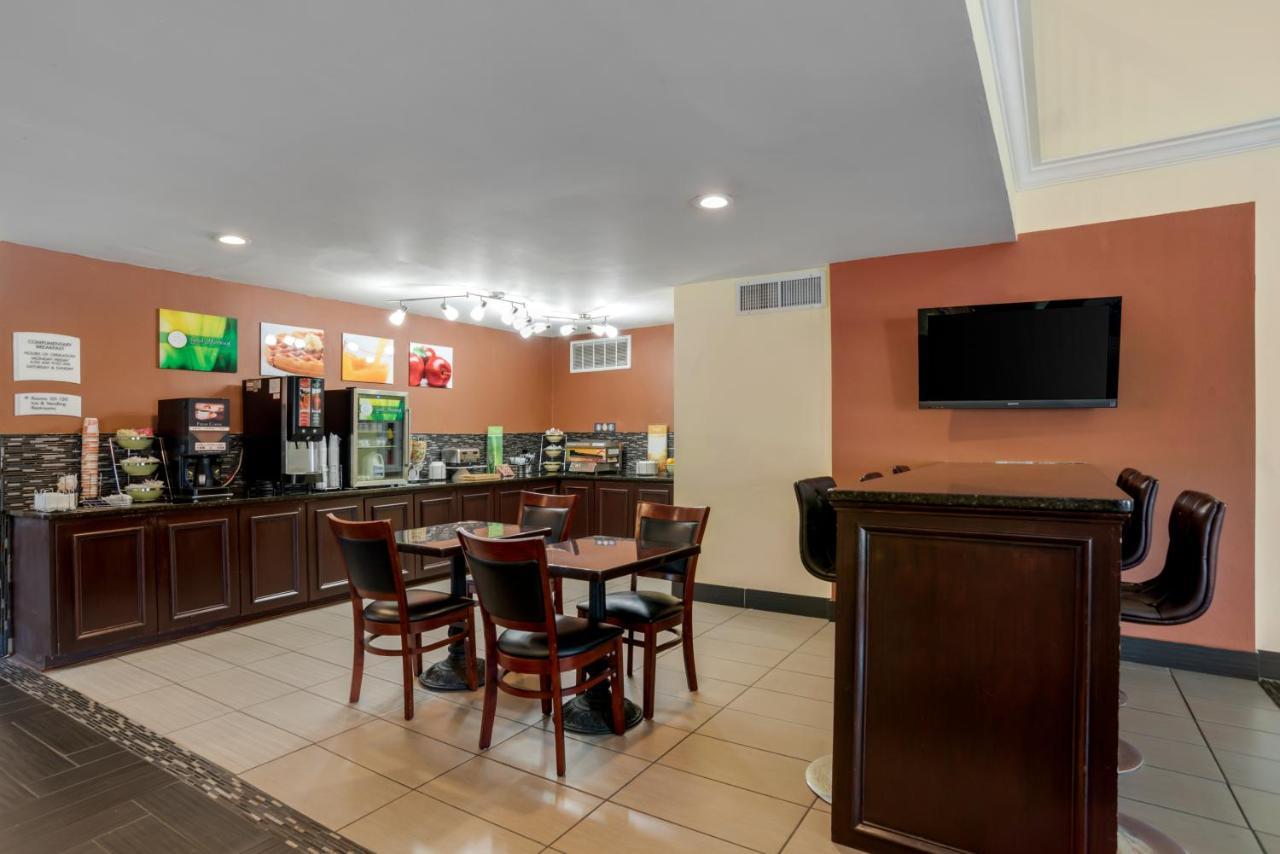 Quality Inn Phenix City Columbus Exteriör bild